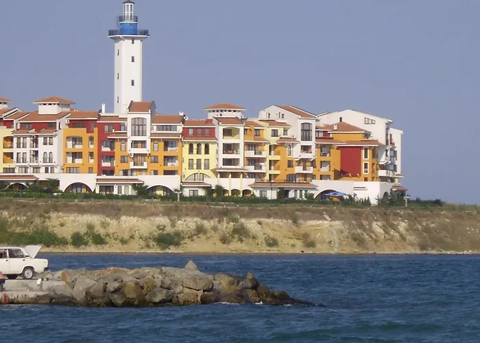 Deluxe In Marina Cape 4 Stars Complex 33 7 Aheloy