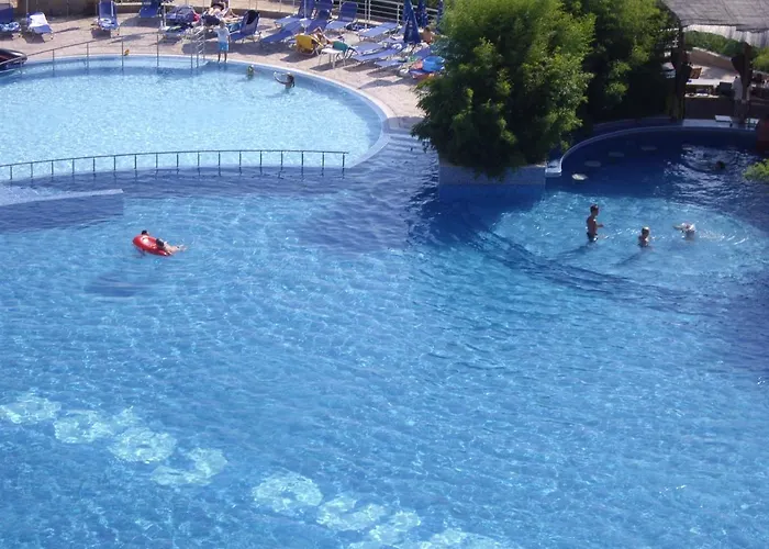 Апартамент Deluxe In Marina Cape 4 Stars Complex 33 7