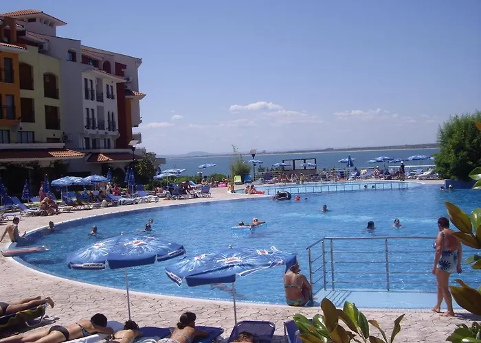 Deluxe In Marina Cape 4 Stars Complex 33 7 Апартамент Ахелой