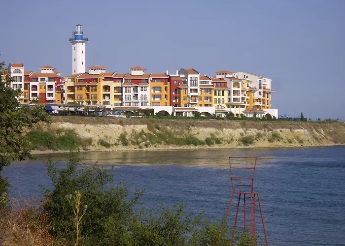 Deluxe In Marina Cape 4 Stars Complex 33 7 Ахелой